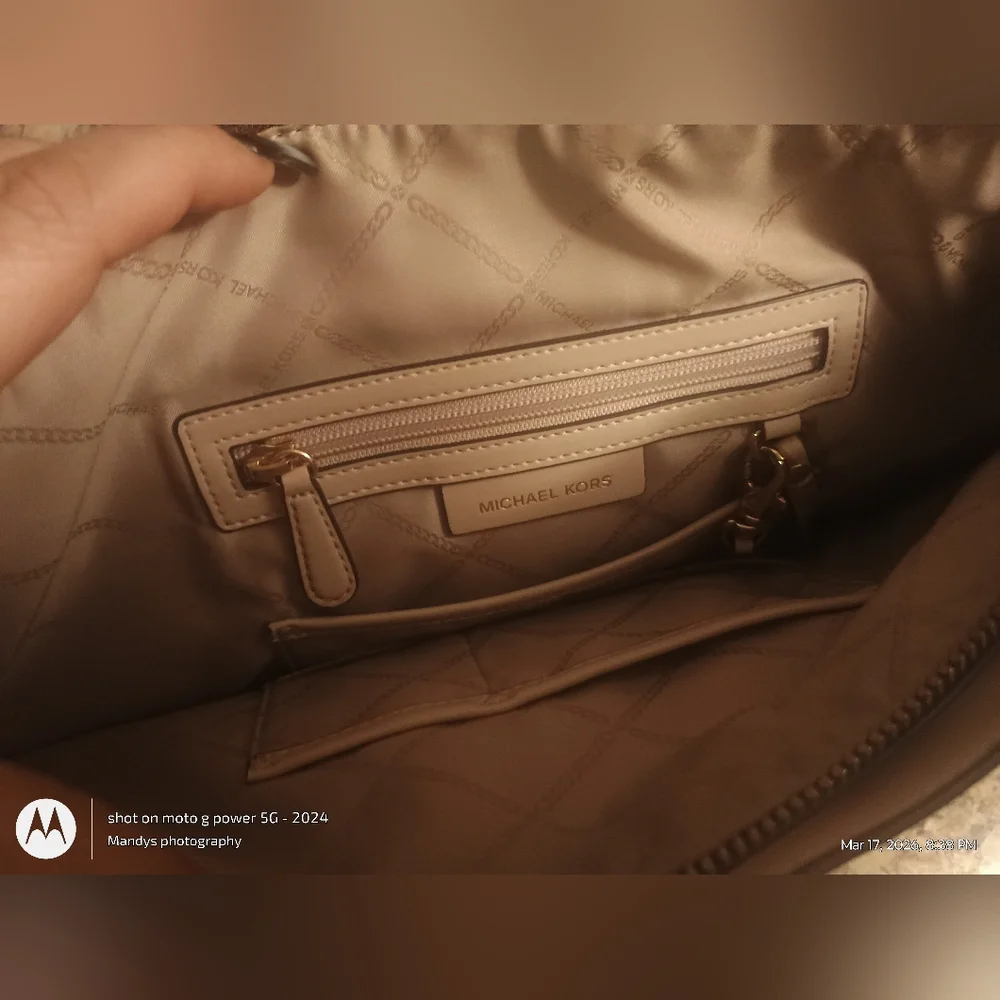 Michael Kors Medium Logo Convertible Crossbody Bag Authentic With Tags Euc - Picture 10 of 15